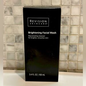 Revision Skincare Brightening Facial Wash